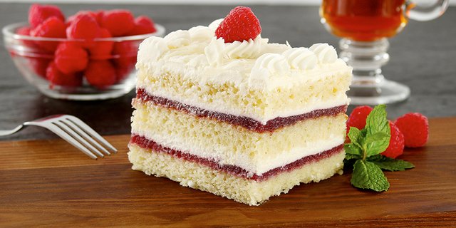 White Chocolate & Raspberry European Bar Cake