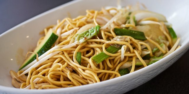 Vegetable Lo Mein