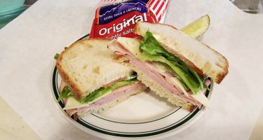 Ross Island Grocery & Cafe