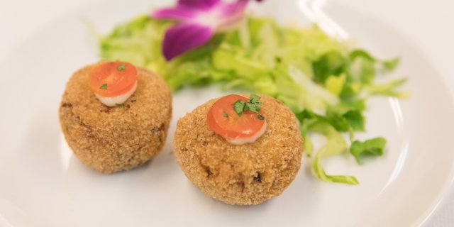 Maryland Crab Cakes