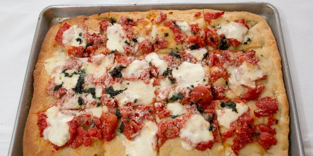 Margherita Sicilian Pizza