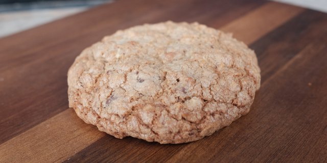 Oatmeal-Chocolate Chip-Almond Cookie