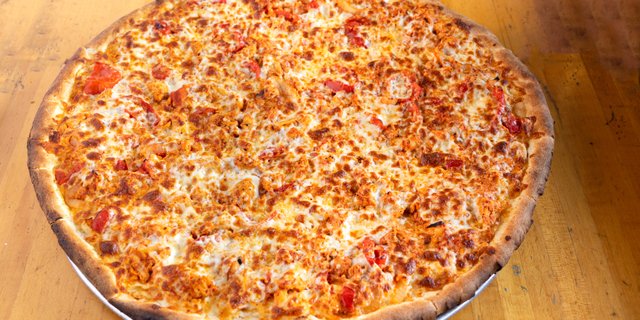 Chicken Caccitore Pizza