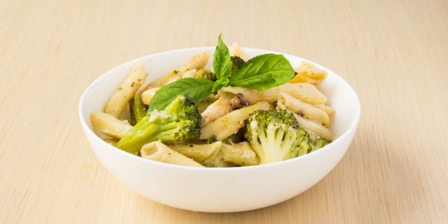 Chicken, Broccoli & Ziti