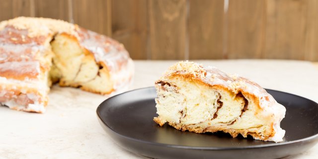 Honey-Dipped Coffee Roll