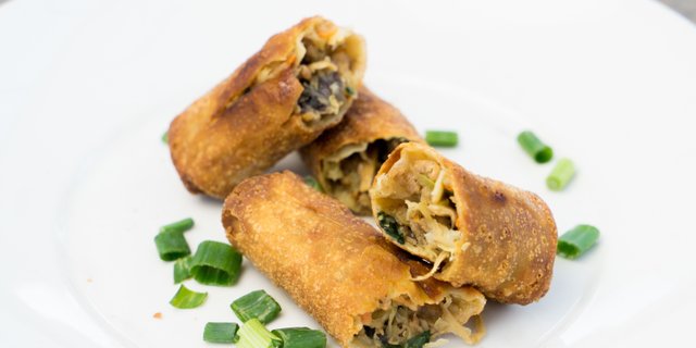 Chicken & Peanut Egg Rolls