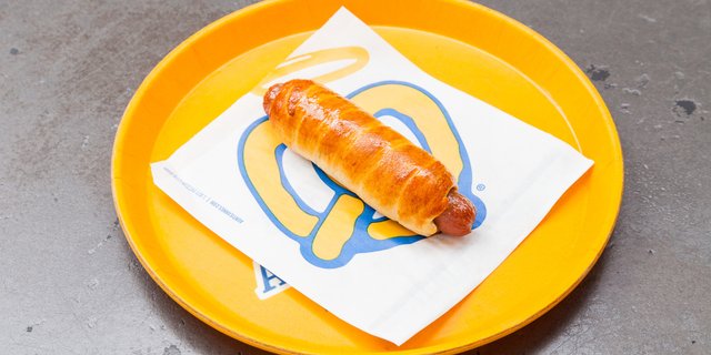 Pretzel Dog Package