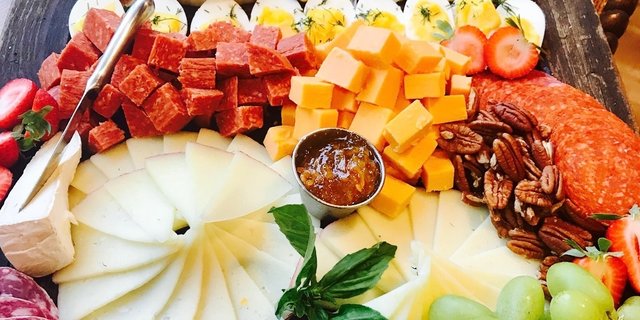 Cheese & Charcuterie Board