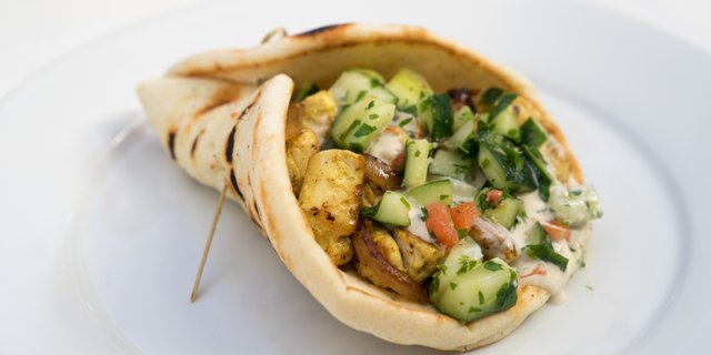Grilled Chicken Pita