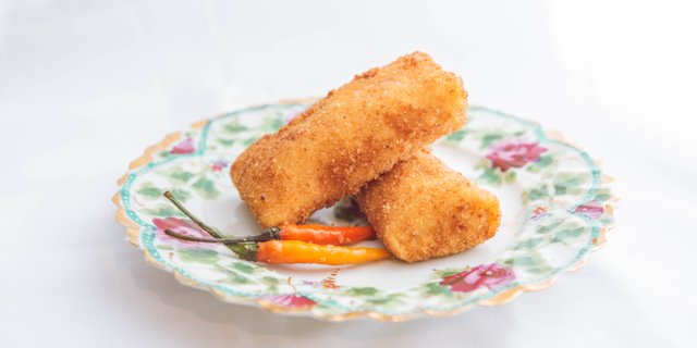 Indonesian Egg Roll