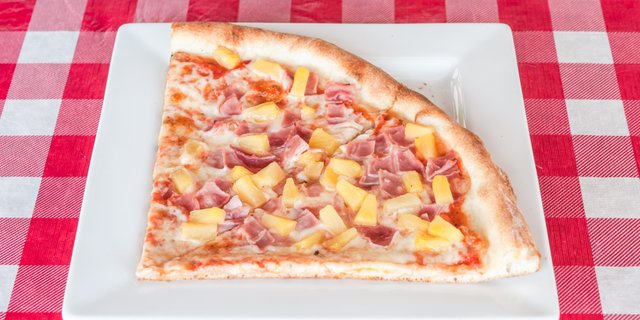 Hawaiian Pizza