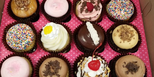 Dozen Assorted Cupcakes