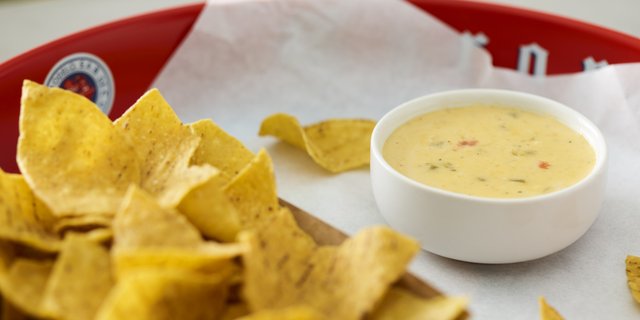 Chips & Queso