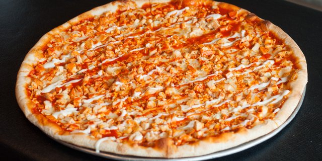 The Spicy Buffalo Pizza