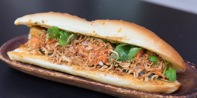 Catfish Banh Mi
