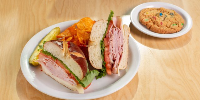 Deluxe Sandwich Box