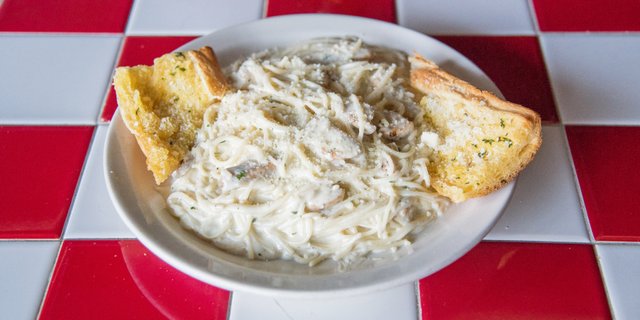 Fettuccine Alfredo