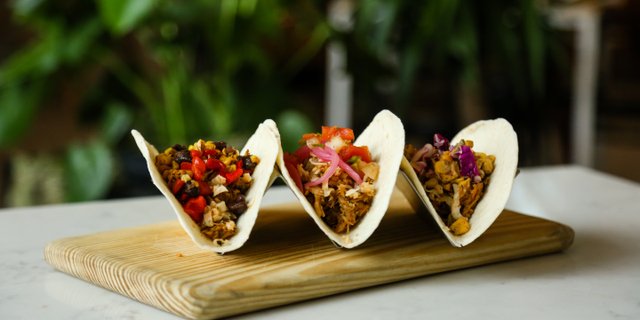 Build-Your-Own Pork Carnitas Tacos