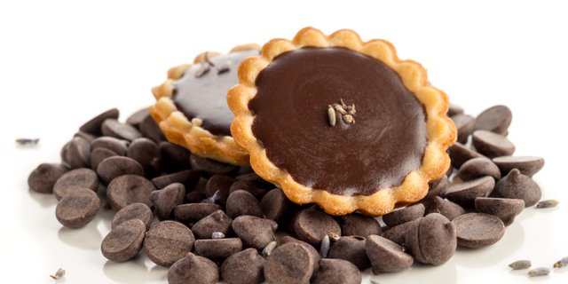 Choco Lavender Tarts (Chocolate-Lavender Tarts)