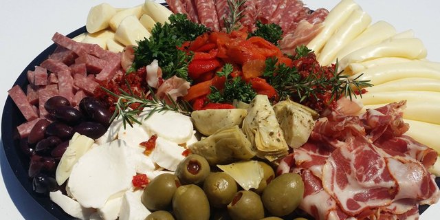 Tuscan Antipasto Platter