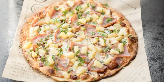 Hawaiian BBQ Pizza