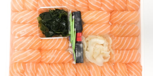 Salmon Nigiri