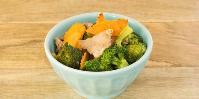 Broccoli Entree Tray