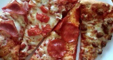 5 Buck Pizza