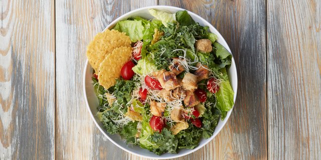 Kale Caesar Chicken Green Bowl