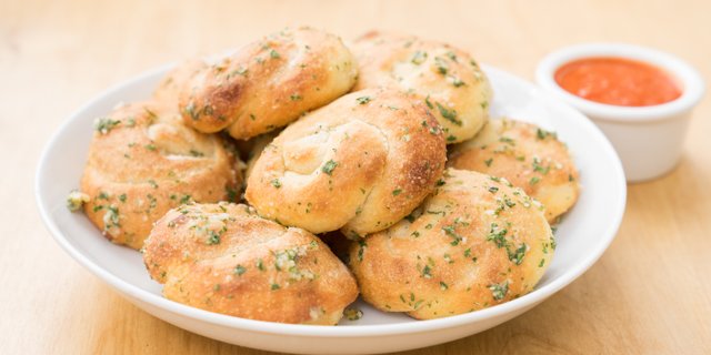 Garlic Knots