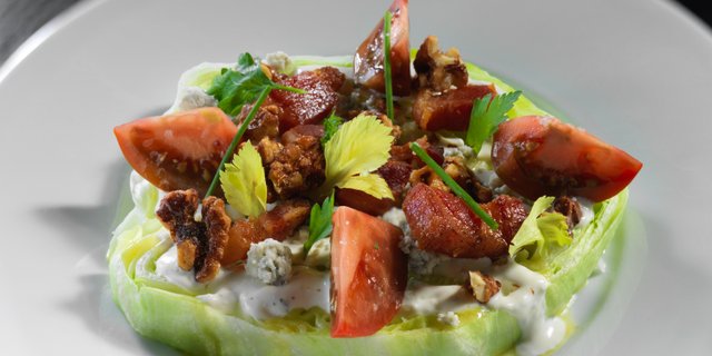 Grilled Skirt Steak Iceberg Salad