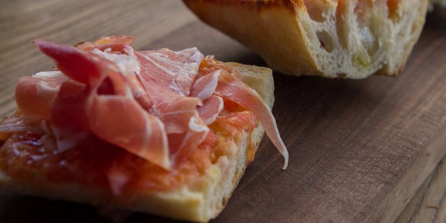 Pan Con Tomate Prosciutto