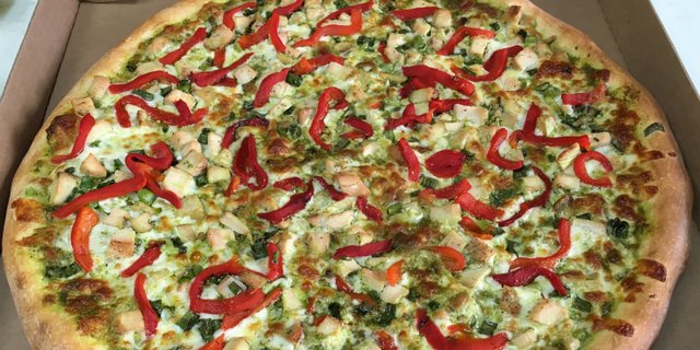 Chicken Over Green Pizza