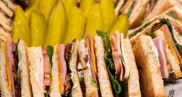 Snuffer's Restaurant & Bar