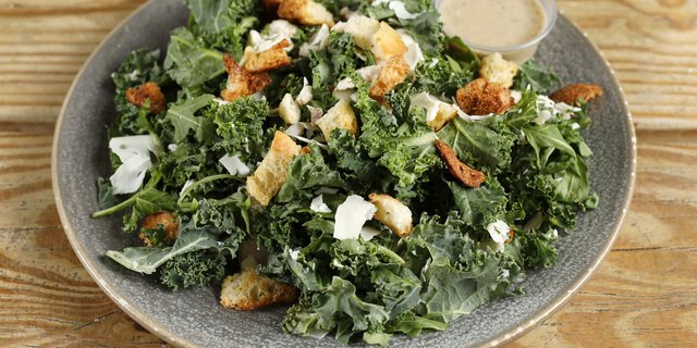 Caesar Salad w/ Grilled Chicken