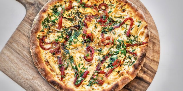 Spicy Pepper Chicken Pizza