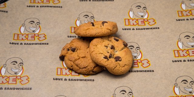 Chocolate Chip Cookie