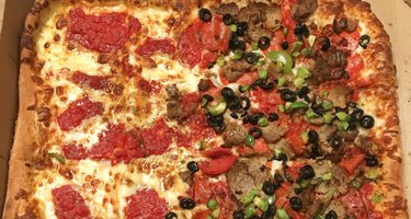 Garlic Knot Pizza & Pasta