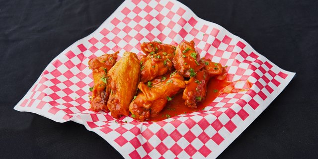 Jumbo Hot Wings