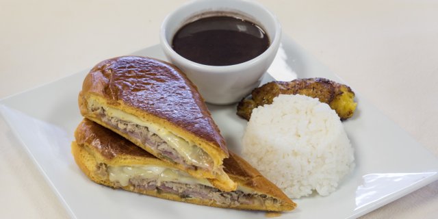 Media Noche (Midnight) Sandwich