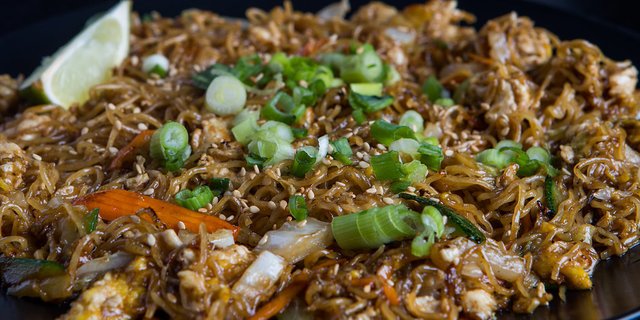 Street Noodles