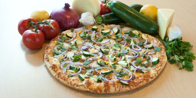 Lemon Pepper Chicken Pizza