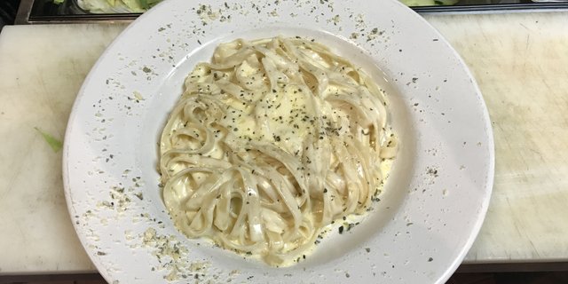 Fettuccine Alfredo