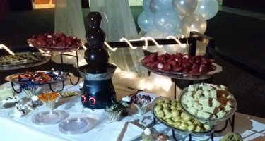 Famous Amos Catering