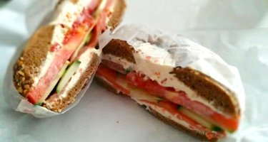 Baz Bagel and Restaurant