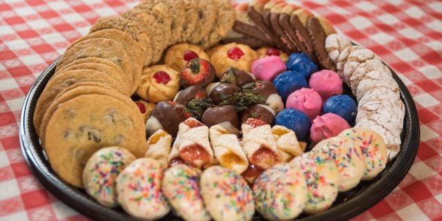 Assorted Cookie & Pastry Tray