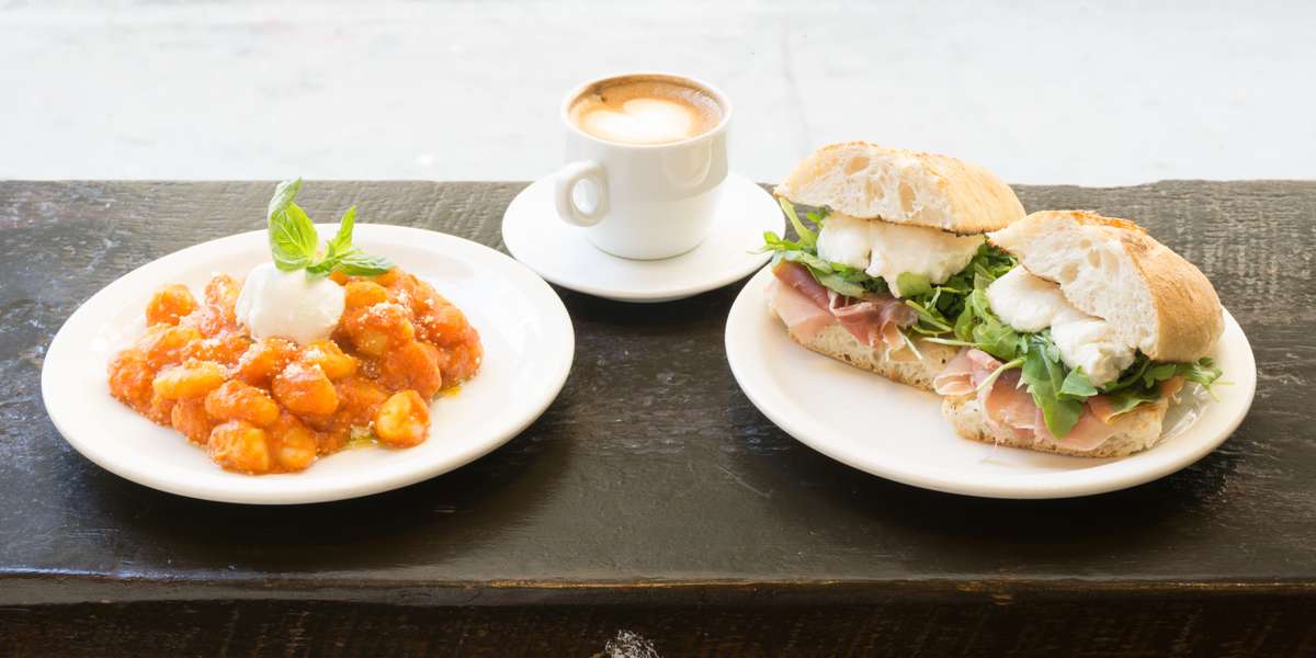 Piccolo Cafe