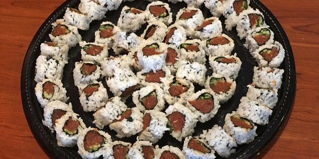 Spicy Tuna Roll Tray