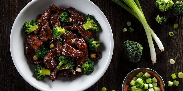 Beef w/ Broccoli