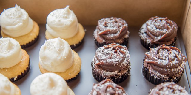 Gluten-Free Mini Cupcakes